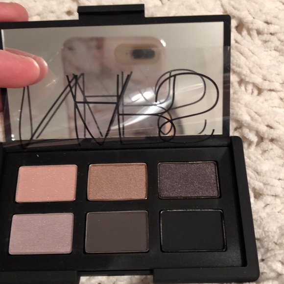 Nars Eyeshadow Palette BNIB - Picture 7 of 8